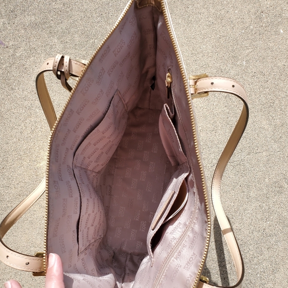 Michael Kors mirror gold tote - Picture 3 of 7